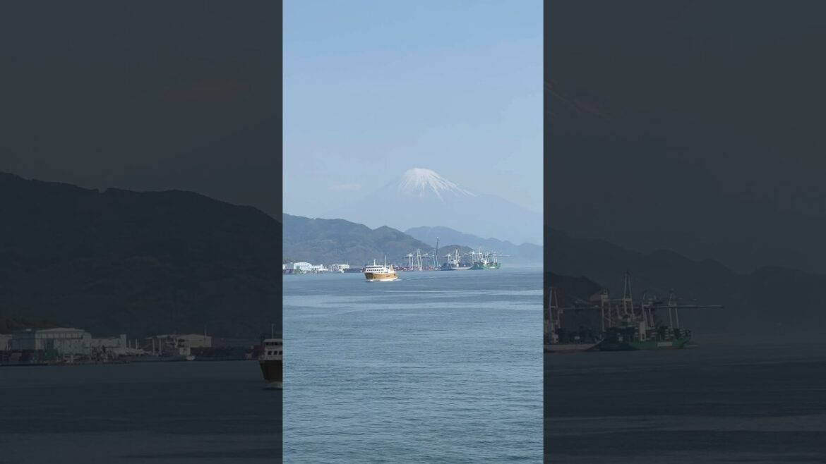 Mount Fuji is the Main Character Today 🗻🇯🇵