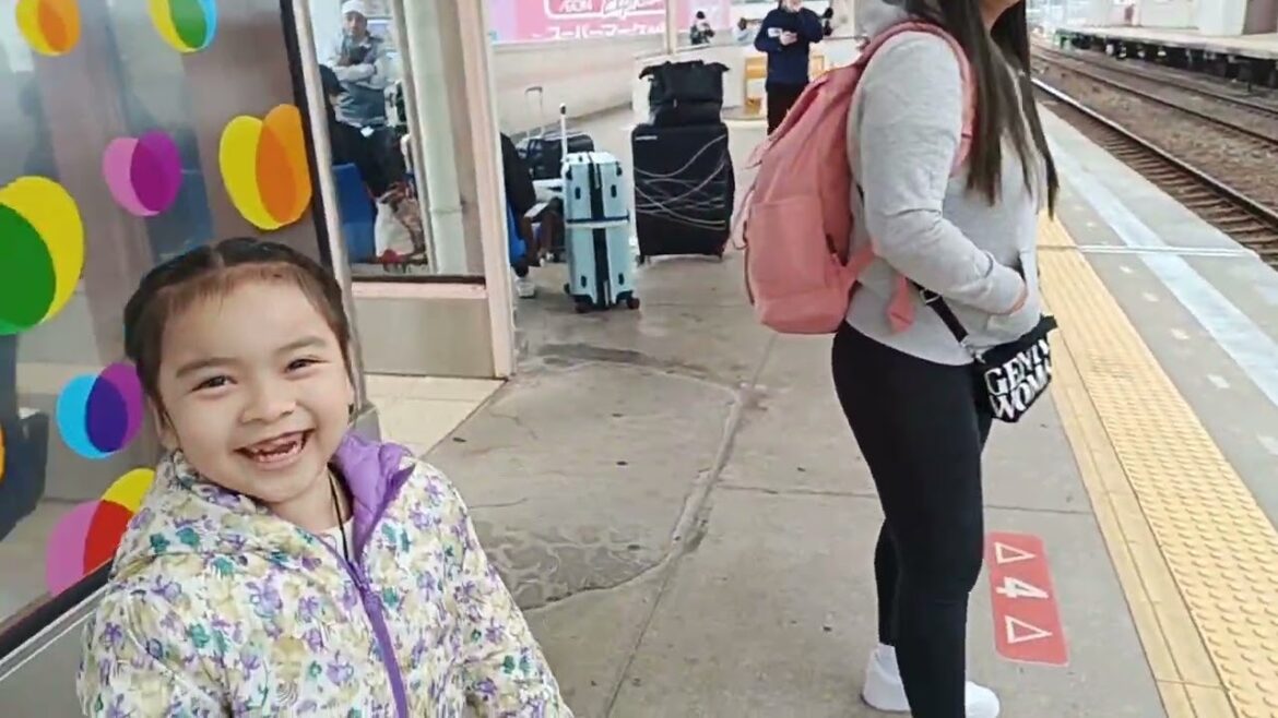 Rainy Day Adventure at Fushimi Inari Shrine | Kyoto Family Vlog from Chidoribashi Rainy Day Adventure at Fushimi Inari Shrine | Kyoto Family Vlog from Chidoribashi