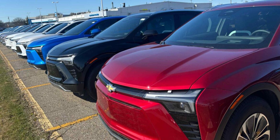 Japan to put car safety standards on table in Trump tariffs talks Japan to put car safety standards on table in Trump tariffs talks