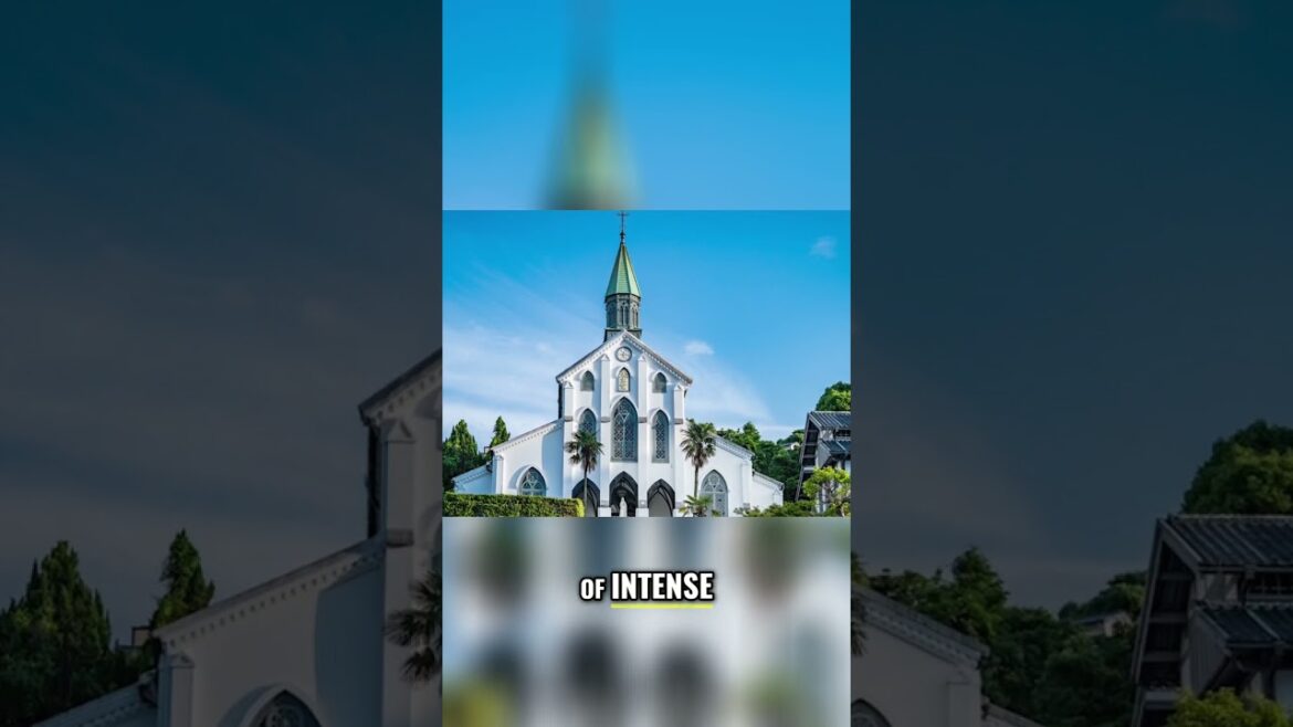 How Does Ura Church Reflect Japan's Religious History? ⛪️