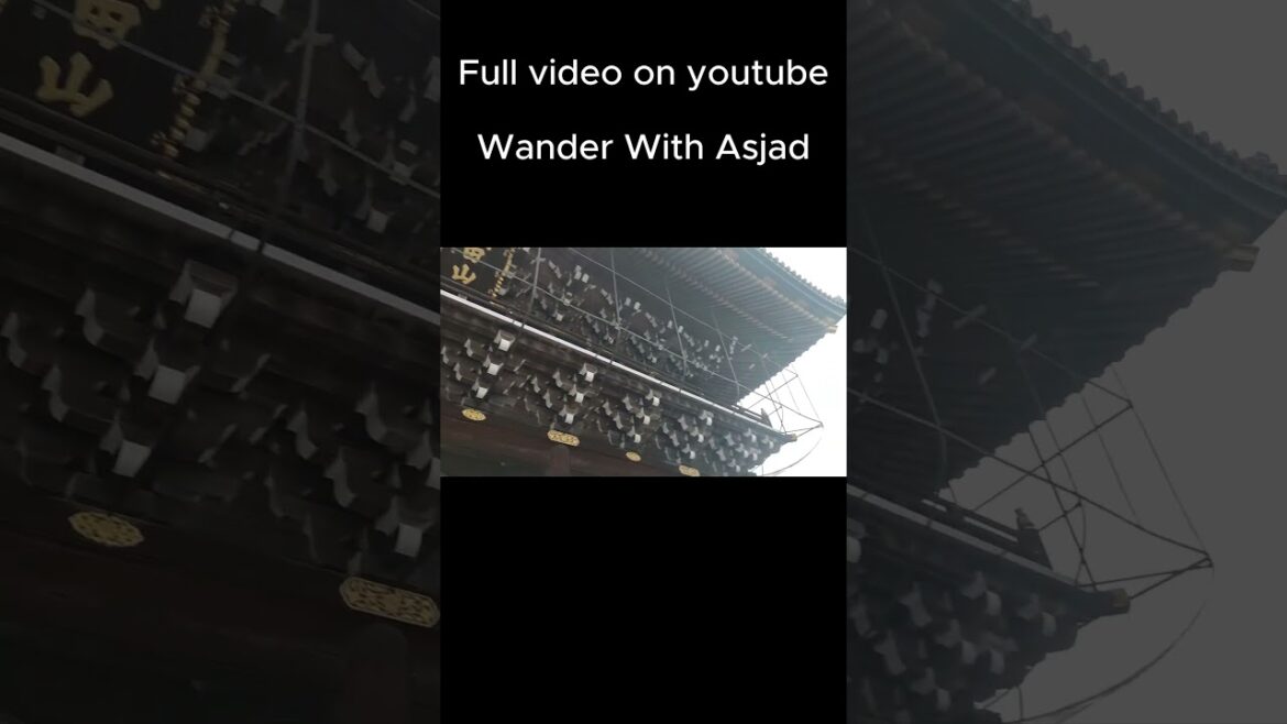 Aj main Narita Temple ghumnay k liye gaya