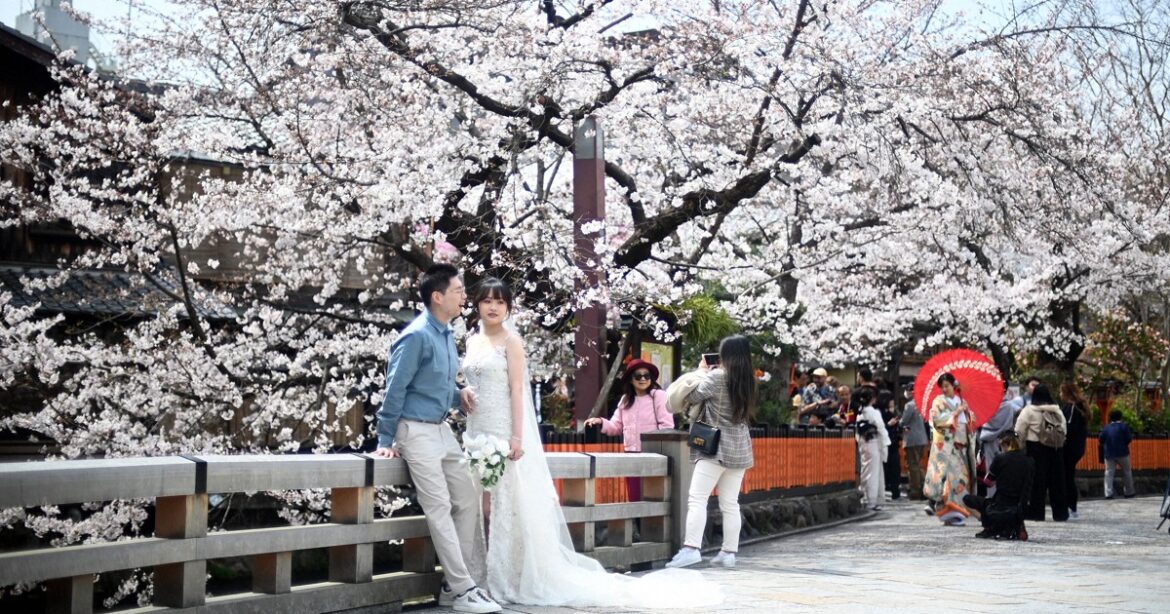 As prices rise, is battle heating up between domestic, foreign tourists for Japan hotels?