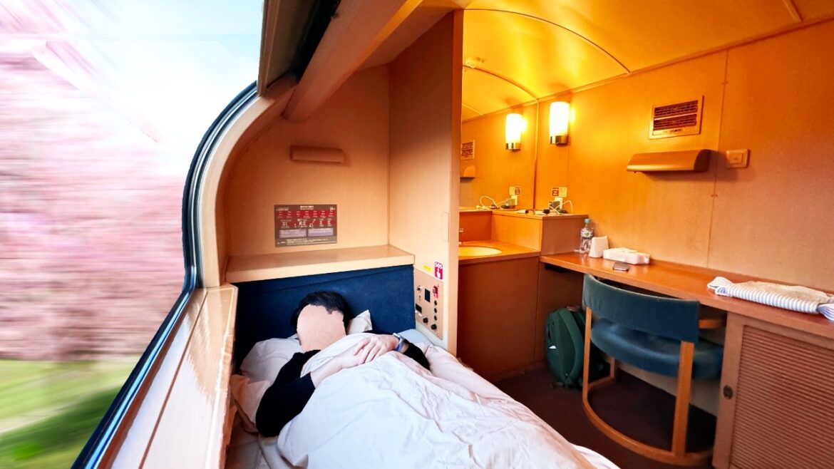 10 Hours on Japan’s First-Class Sleeper Train in Spring | 🇯🇵 Sunrise Express 10 Hours on Japan’s First-Class Sleeper Train in Spring | 🇯🇵 Sunrise Express