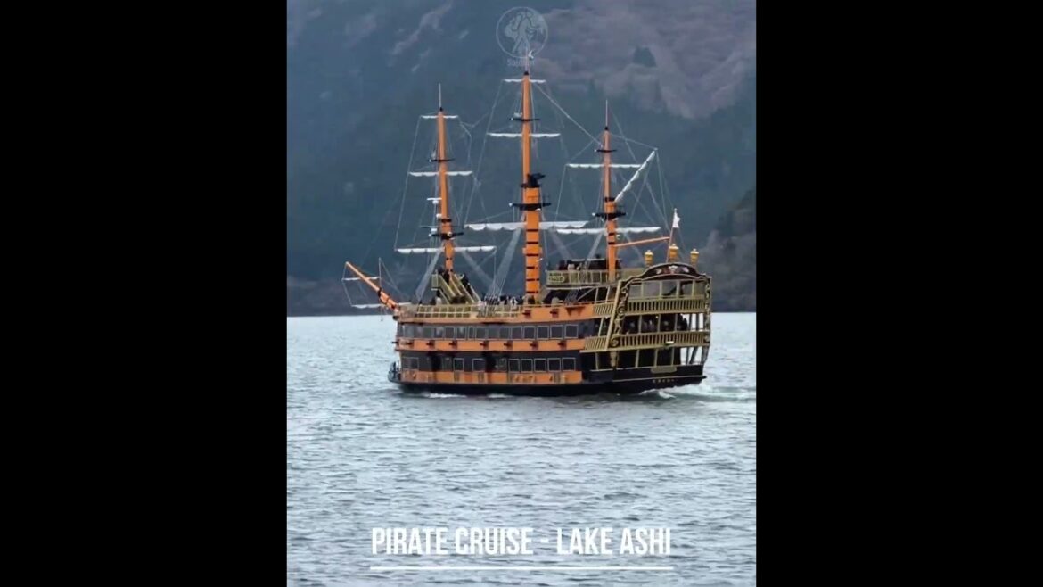 Lake Ashi Pirate Cruise | Japan | 03 #lake #ashi #pirateship