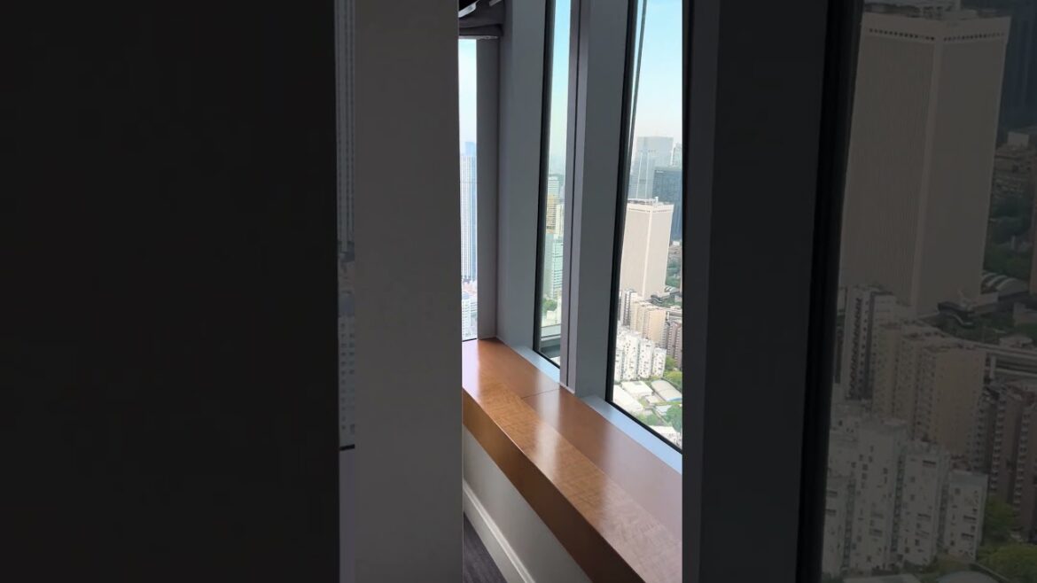 #tokyotower #tokyoskytree #roppongi #midtown #tokyo #japan 🇯🇵 #travel