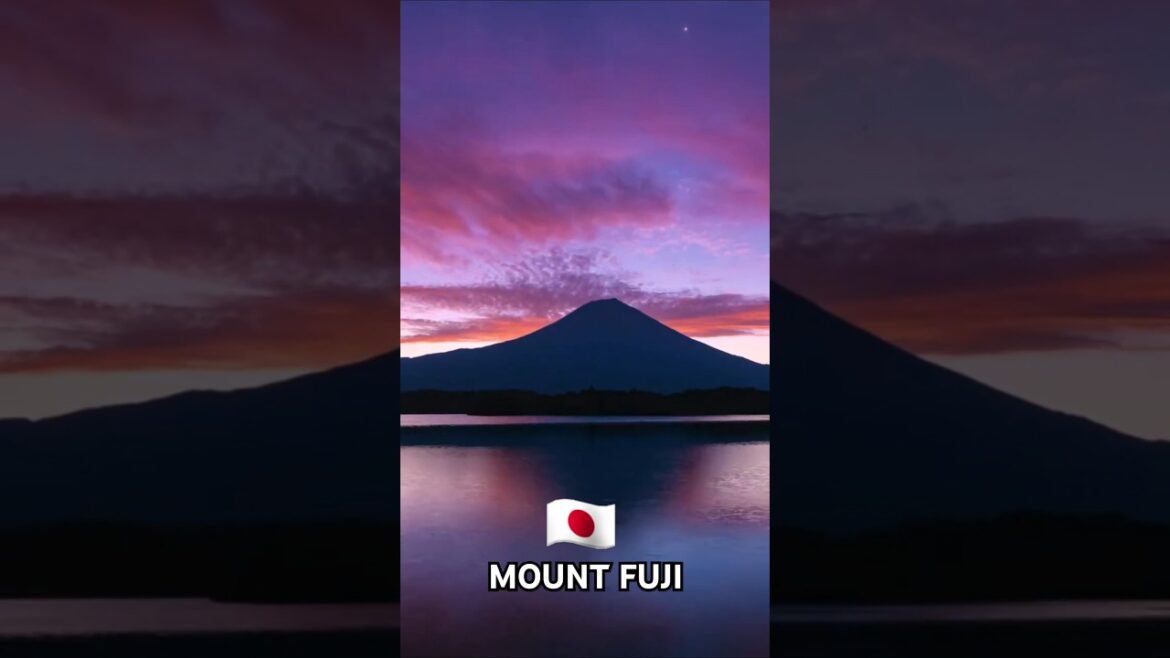 Mount Fuji Will Leave You BREATHLESS - Japan's Natural Wonder  🇯🇵 #shorts #traveljapan