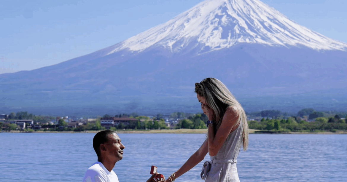 Eilish McColgan engaged in front of Mount Fuji after London Marathon victory Eilish McColgan engaged in front of Mount Fuji after London Marathon victory