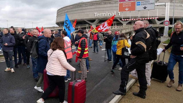 No 3. Paris Charles de Gaulle Airport | Paris' Charles de Gaulle Airport is a major international gateway, offering extensive connectivity to cities around the globe. As one of Europe’s busiest airports, it serves as a critical hub for European and intercontinental flights. (Image: Reuters)