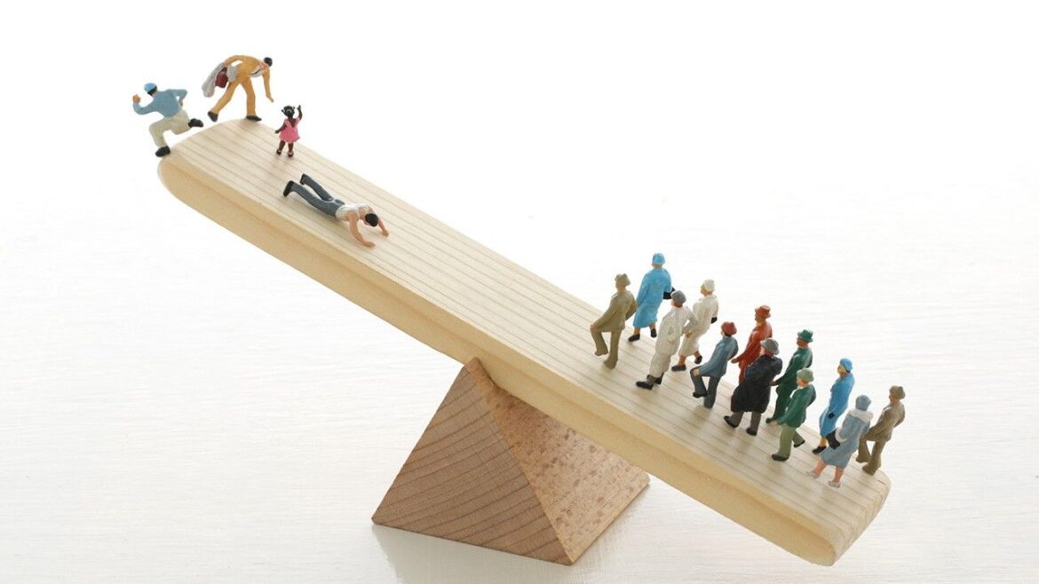 Japan’s Population Declines for Fourteenth Straight Year: Over-75 Cohort Continues to Grow