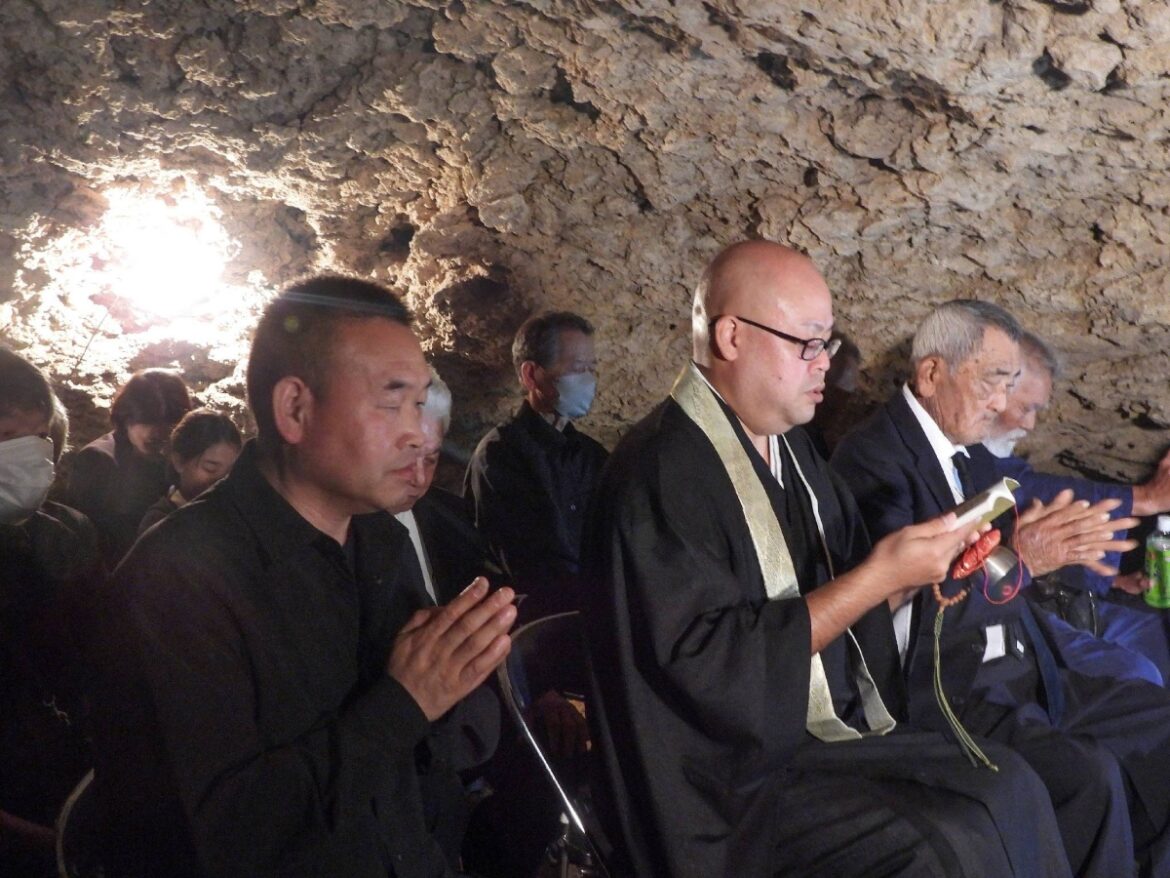 Victims of WWII mass suicide mourned in Okinawa Victims of WWII mass suicide mourned in Okinawa