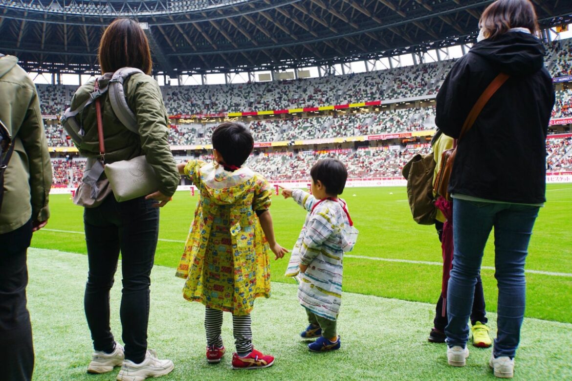Tokyo police program for bereaved children marks 10 years Tokyo police program for bereaved children marks 10 years