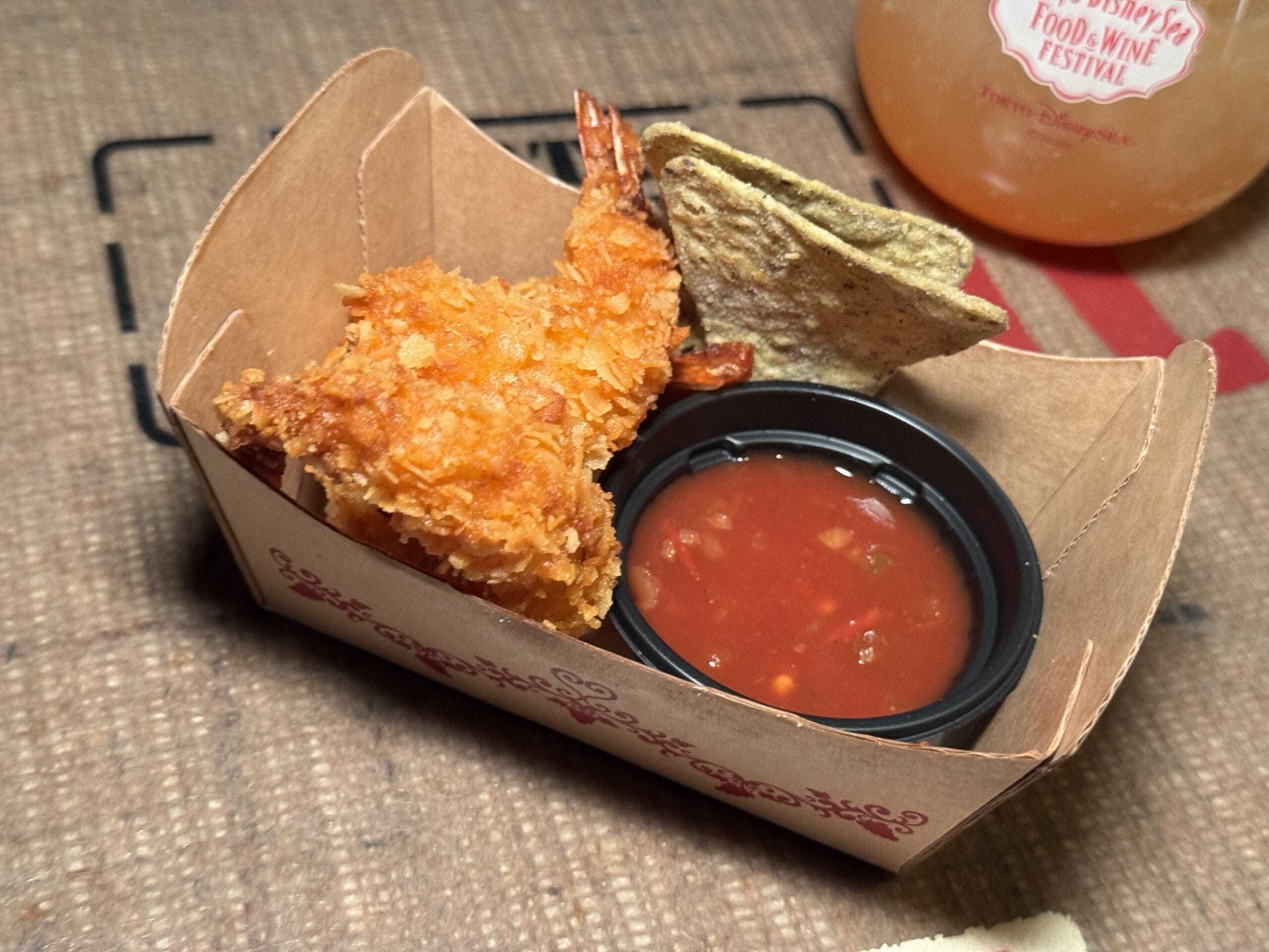 Crispy fried shrimp, tortilla chips, and salsa—just a taste of the 2025 Food and Wine Festival at Tokyo DisneySea.