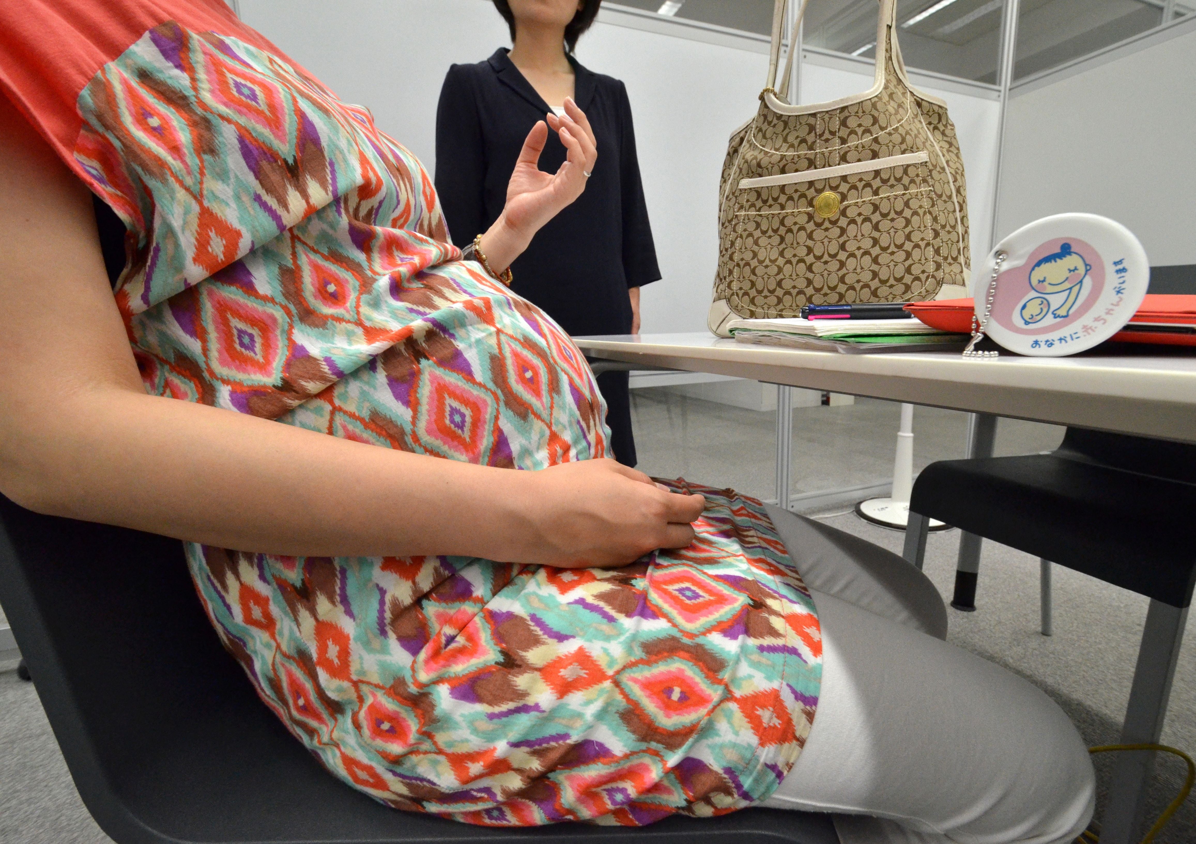 In 2017, it was found that 47 per cent of the women who left their infants at the hatches had given birth at home with no medical care, which increased the chances of them getting ill