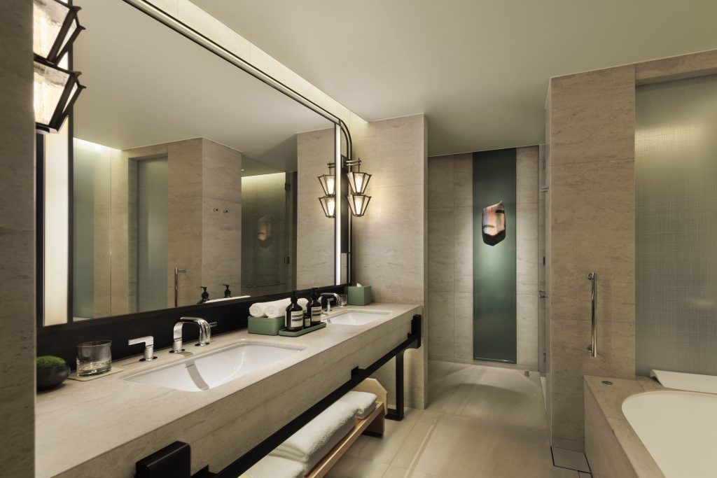 Guest Bathroom. Courtesy of Waldorf Astoria 
