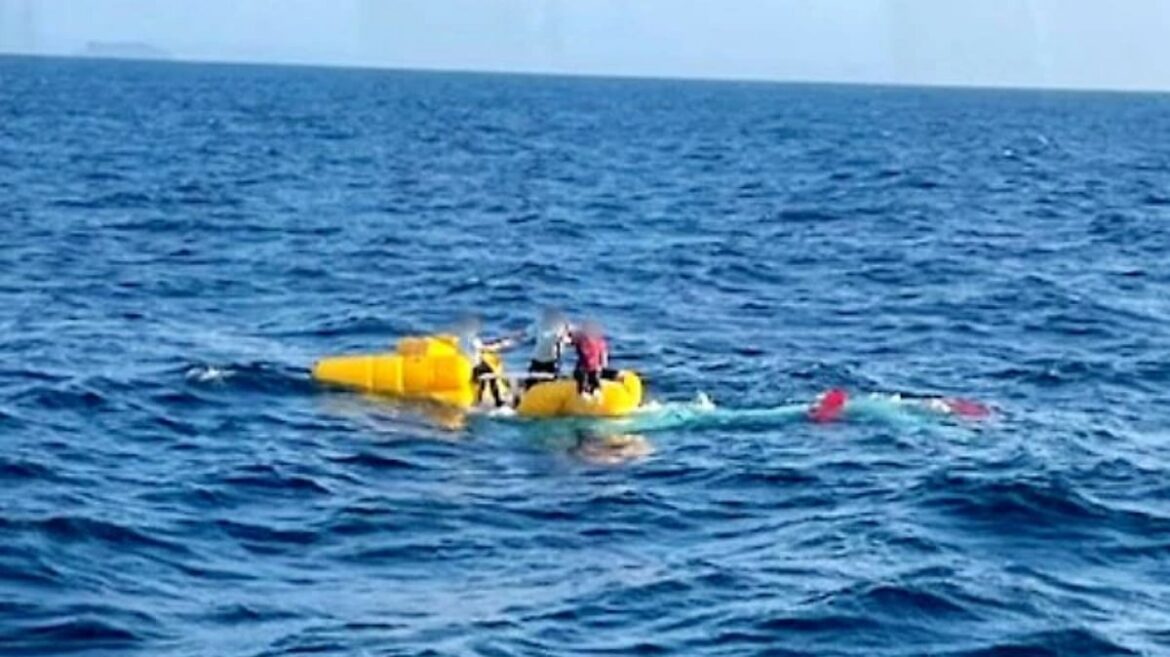 Japan Coast Guard responds to deadly helicopter crash off Nagasaki prefecture