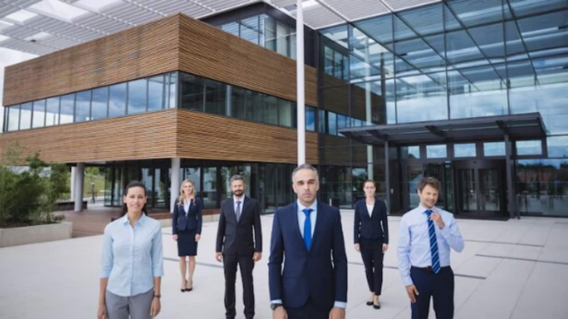 Kyoto Bank Says Cross-Shareholding Cuts, Merger Options on Table