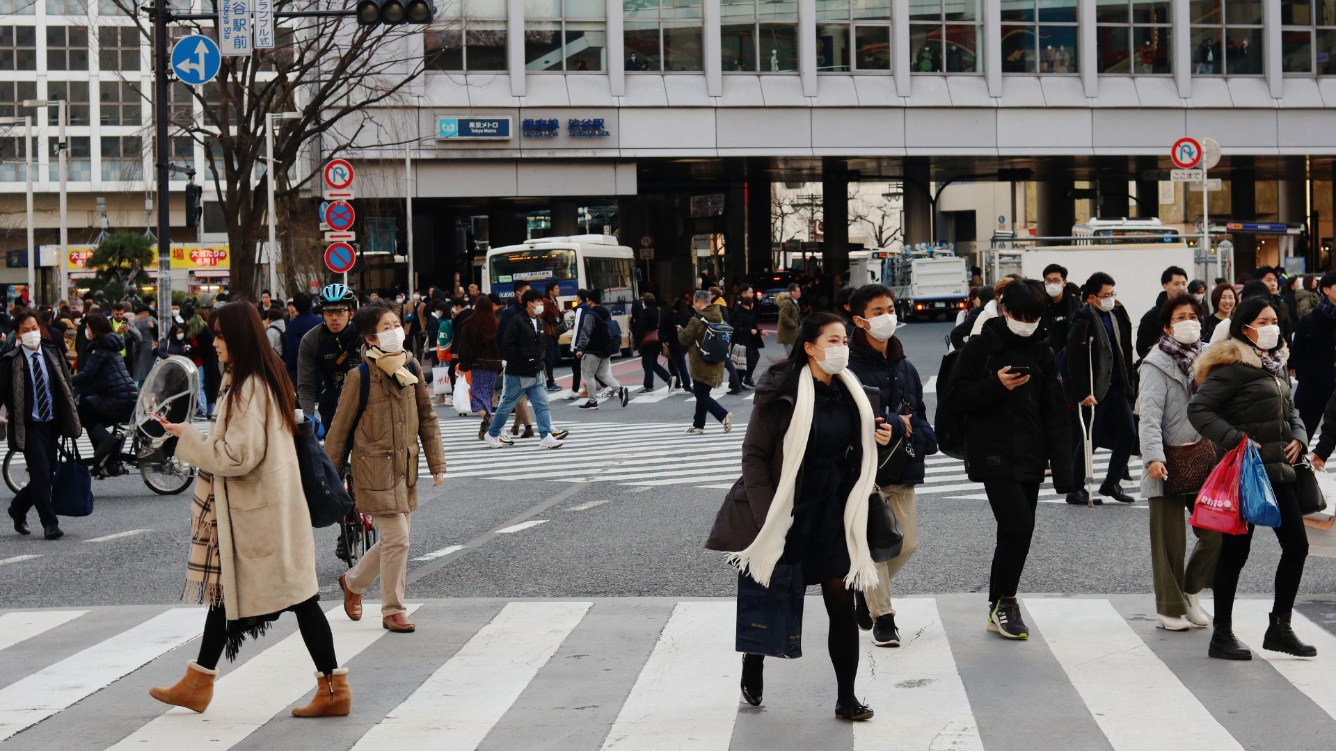 Crowd in Japan 