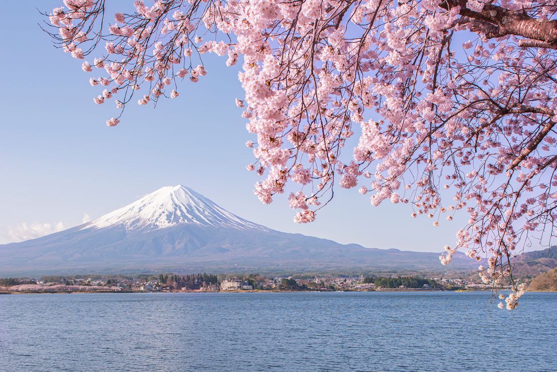 Fuji Mountain at Kawaguchiko Lake, Japan.