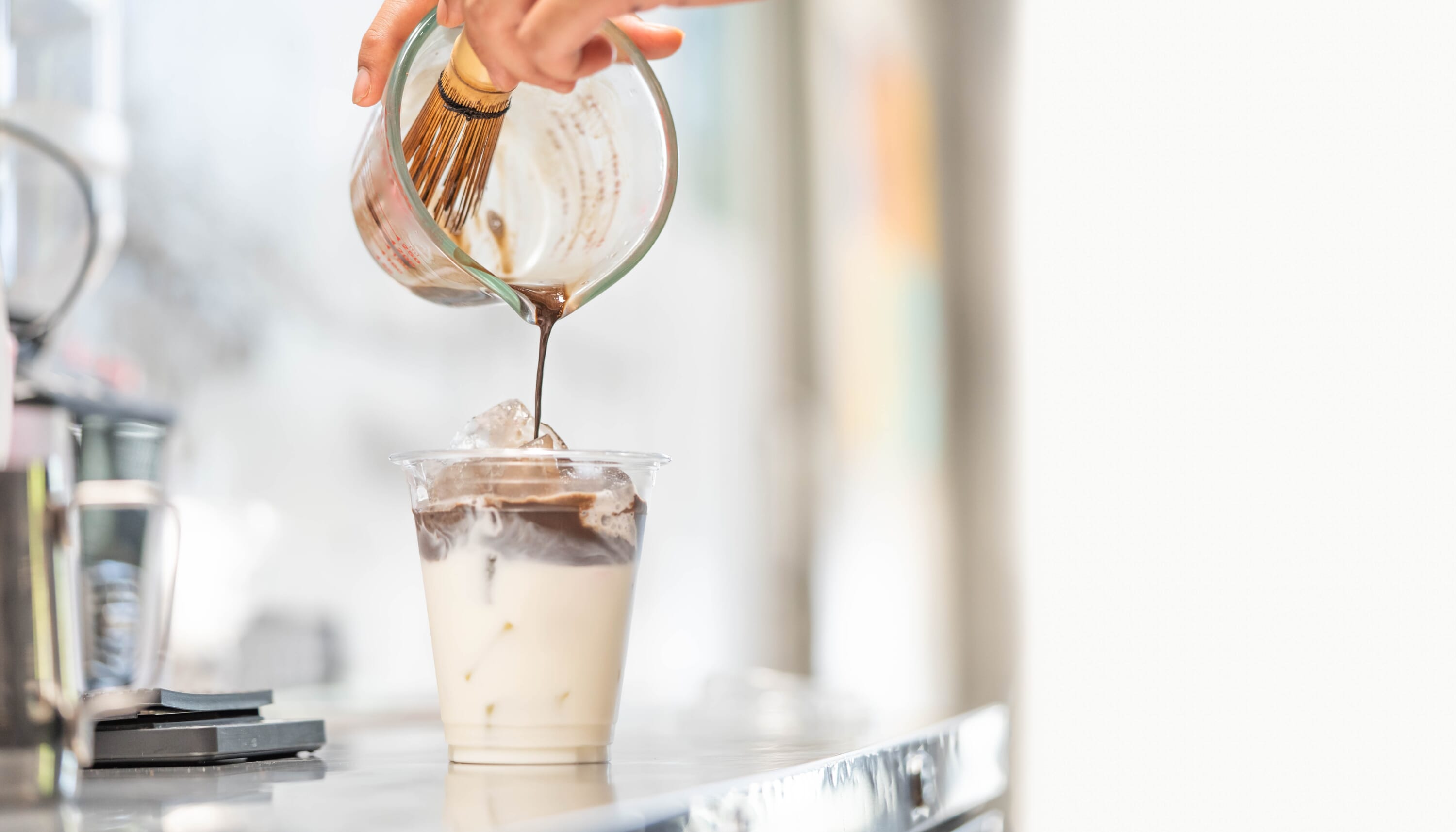 hojicha latte iced tokyo