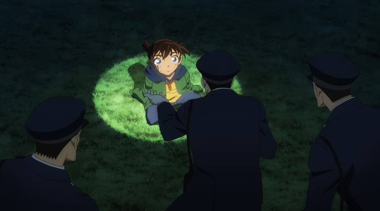 Police discover Shinichi turned into Conan in a movie re-creation of the pivotal event.
