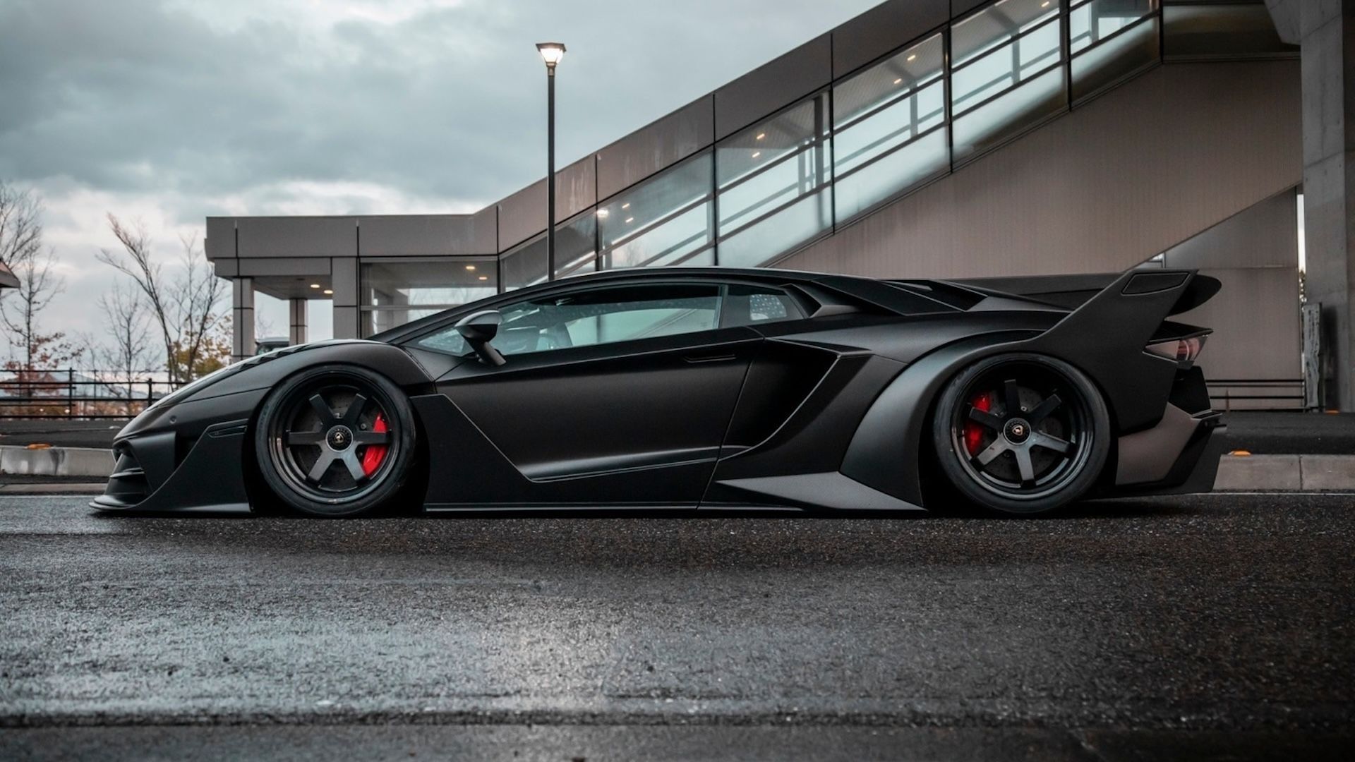 Liberty Walk Aventador Silhouette GT Evo Body Kit