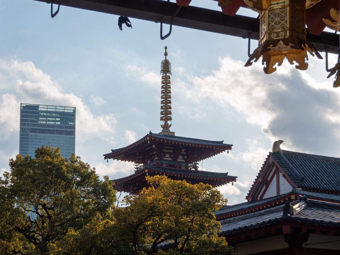 The Sprudge Guide To Coffee In Osaka, Japan osaka guide osaka establishing shot shitennoji michael joseph 02