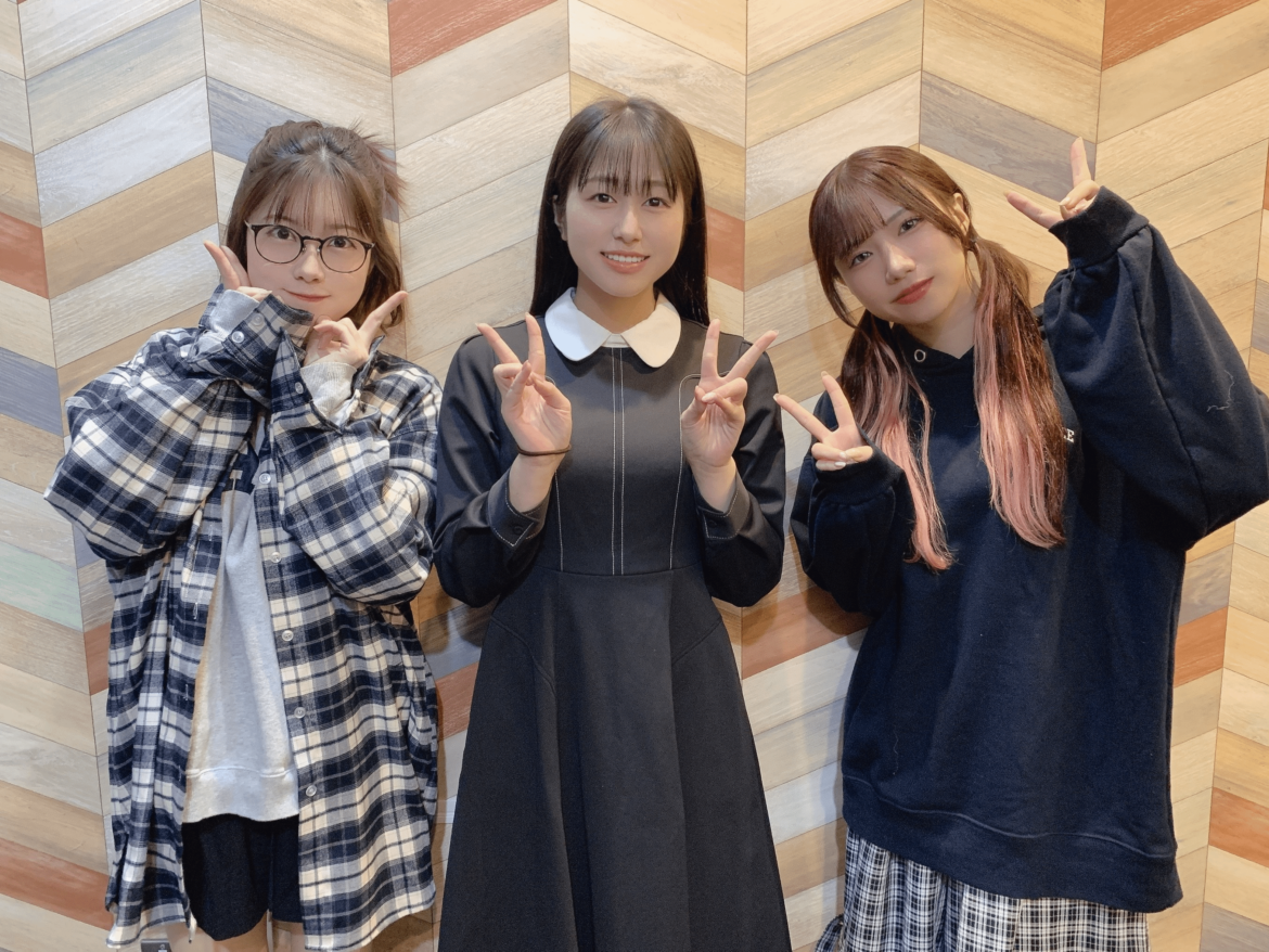 Isobe Karin, Hayashi Coco, and Tsuchiya Rio from「Tricolor Color」#13