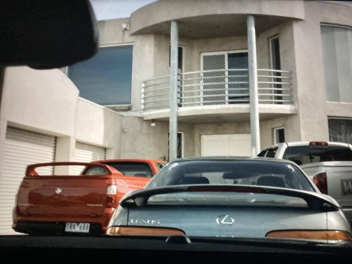 Spotted this toyota soarer Z30 in this aussie show 'Upper Middle Bogan'