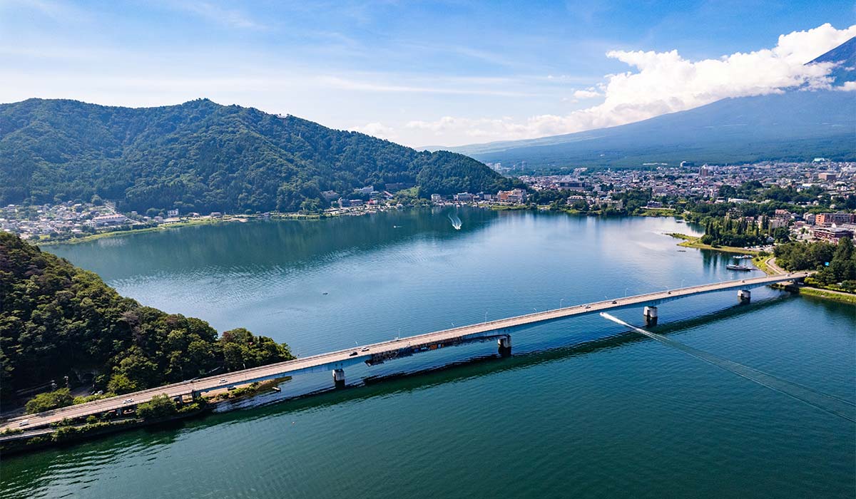 View of the lake Kawaguchi in Fujikawaguchiko in Yamanashi Prefecture near Mount Fuji, Japan. Pic: Shutterstock