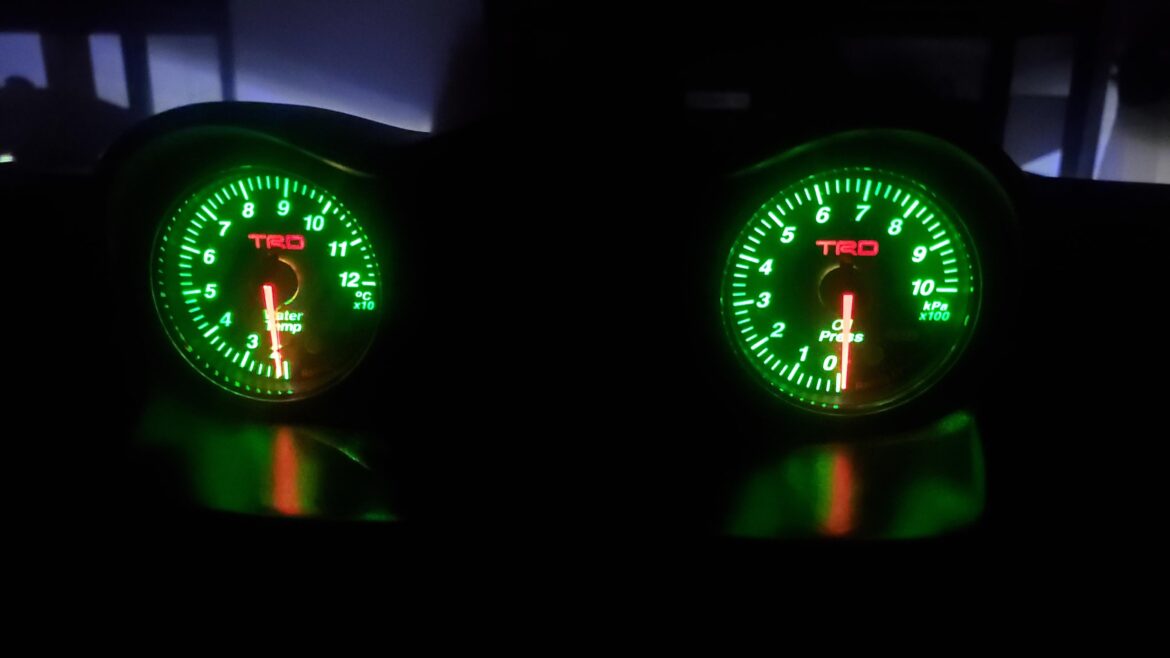 Before I get carried away and break it... anyone have tips on pulling the needle from a Defi BF gauge?