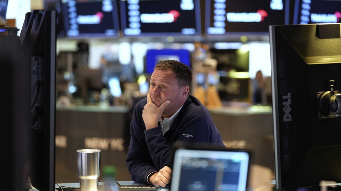 Global markets nosedive and China accuses US of bullying with tariffs Global markets nosedive and China accuses US of bullying with tariffs