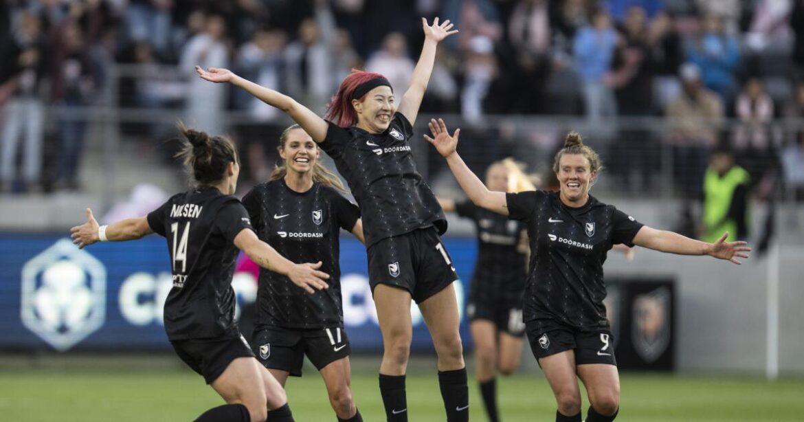 Japanese soccer players finding a sense of community in L.A. Japanese soccer players finding a sense of community in L.A.