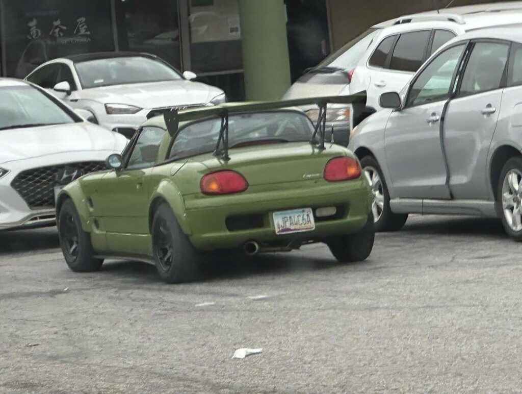 Just want to share this Suzuki Cappuccino that I spotted a while ago. Look at how tiny it is compared to the hatchbacks that it’s parked next to.