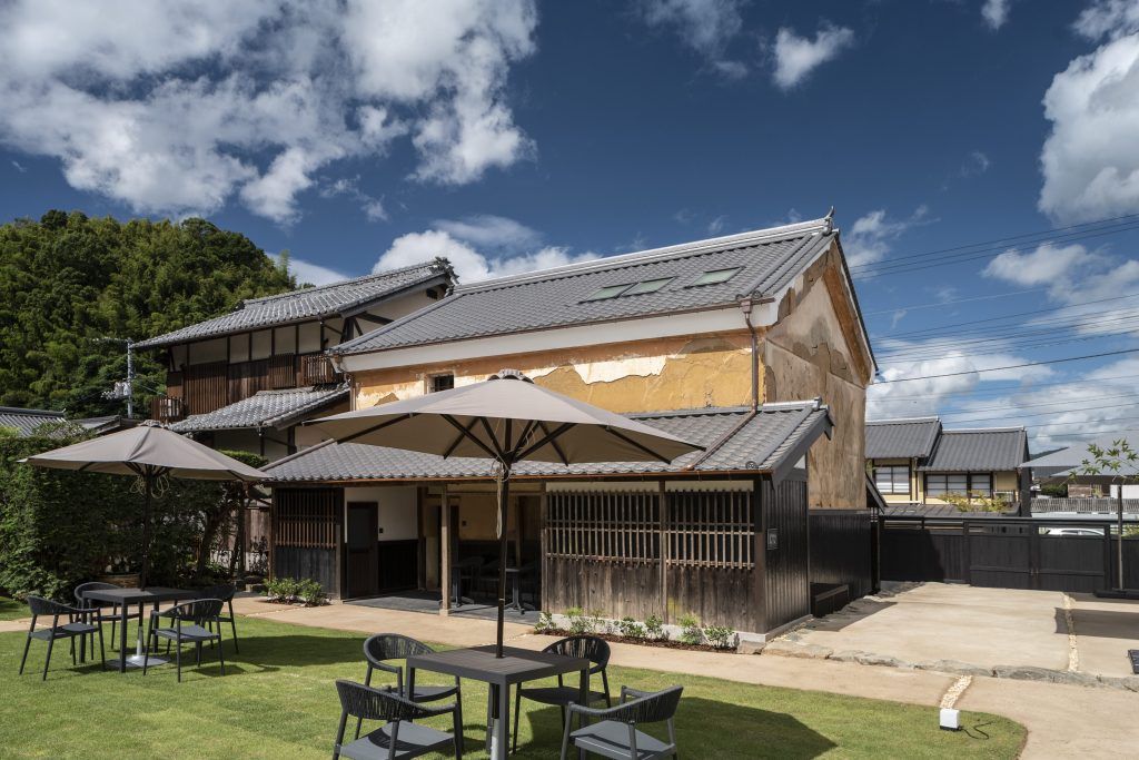 Outdoor seating at Nipponia Hotel. Courtesy of Nipponia