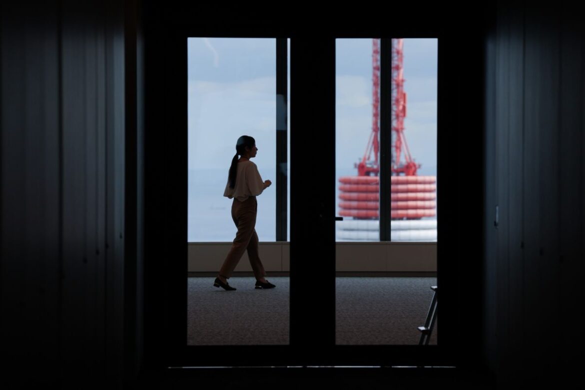 Japan’s 30-Year Bond Yield Climbs to Highest in Almost 25 Years Japan’s 30-Year Bond Yield Climbs to Highest in Almost 25 Years