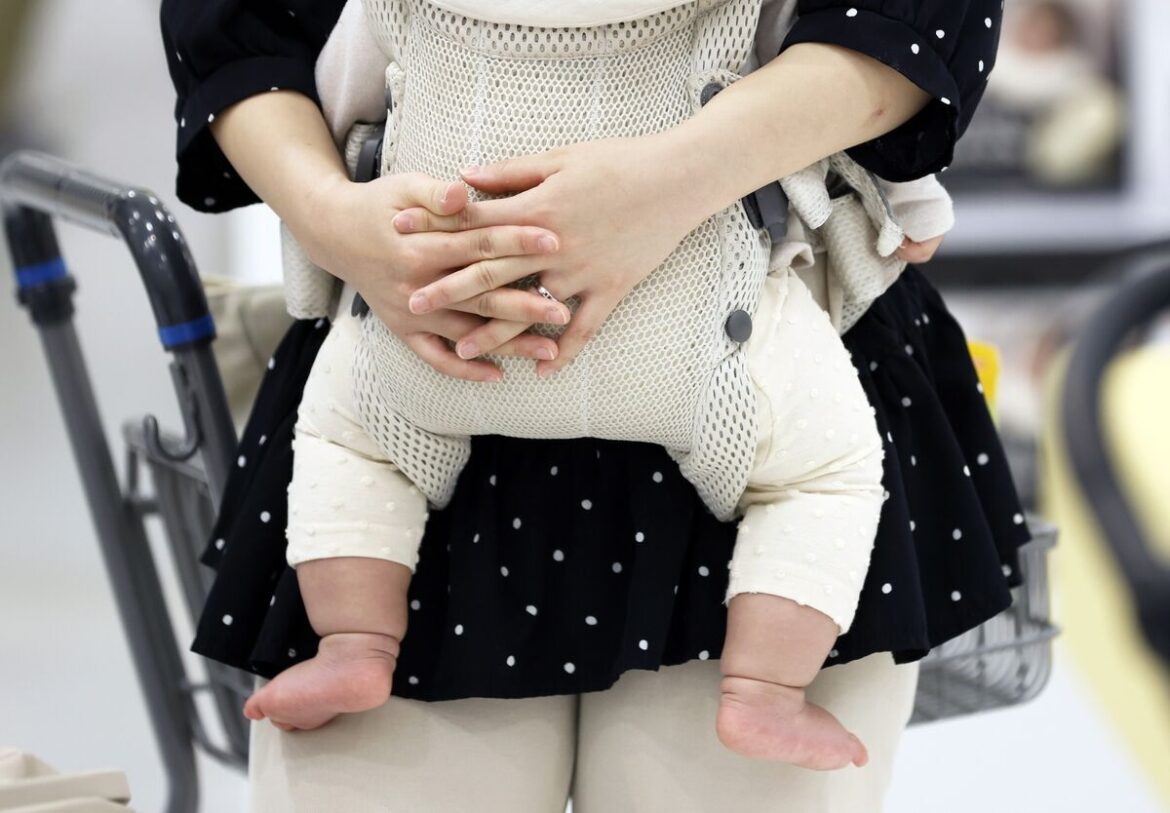 Expert Panel Suggests Japan’s Government Make Childbirth Free Expert Panel Suggests Japan’s Government Make Childbirth Free