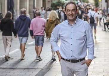 Fernando Sáenz, the Cold Chef, Awarded by the International Academy of Gastronomy