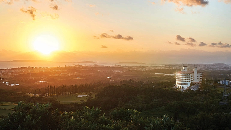 ANA Crowne Plaza Resort Okinawa Uruma Hills