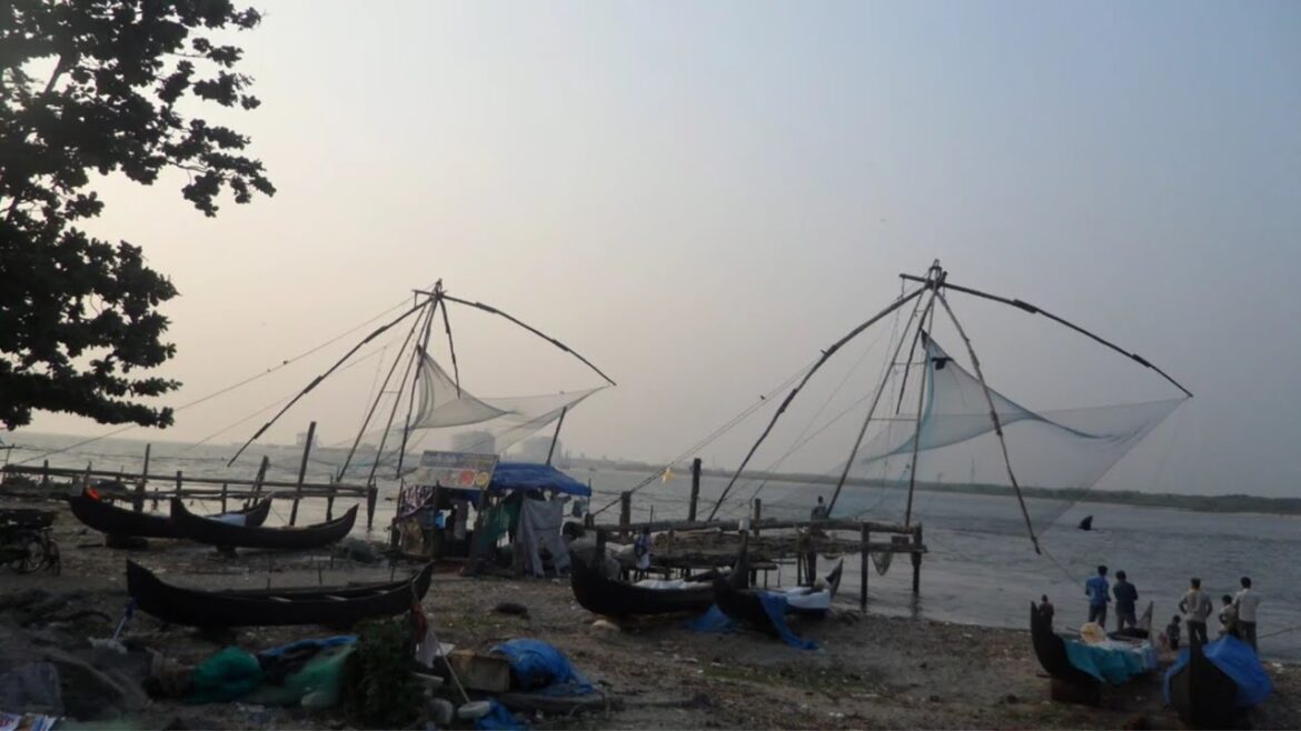 Houseboat Tour in Vembanad Lake, Kerala, India (1) Houseboat Tour in Vembanad Lake, Kerala, India (1)