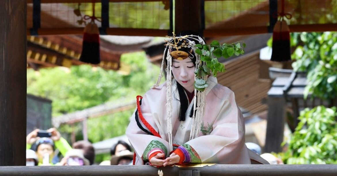 In Photos: Heroine of Kyoto’s traditional Aoi Matsuri attends purification ritual In Photos: Heroine of Kyoto's traditional Aoi Matsuri attends purification ritual