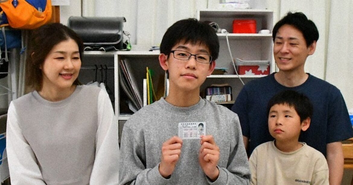 Osaka teen acquires college graduate-level nat'l license for handling hazardous materials
