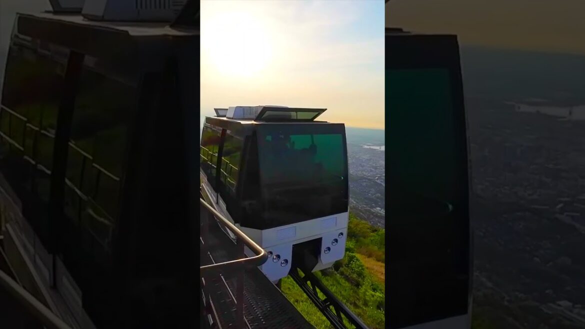 #スロープカー #皿倉山ケーブルカー #山頂 #皿倉山 #乗り物 ＃鉄 ＃マイナー観光地 #北九州市 #旅行 #おでかけvlog #絶景 #景色 #観光 #fukuoka #マイナースポット