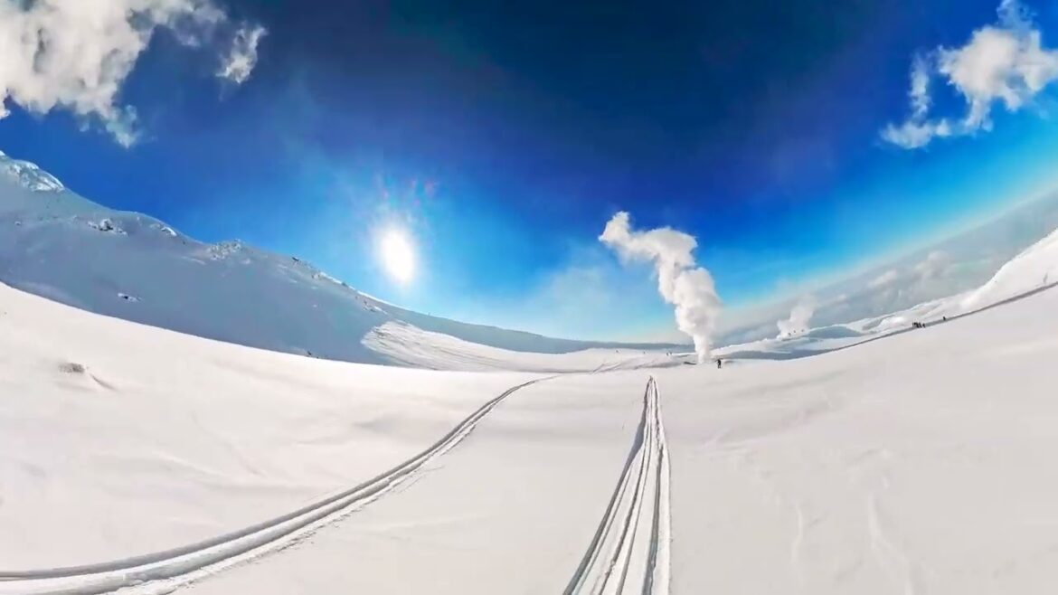 🌋🏂 Riding down an active volcano in Japan | Asahidake, Hokkaido