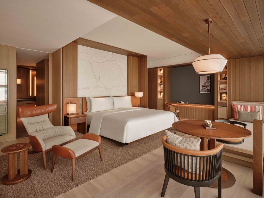 The Deluxe Suite
