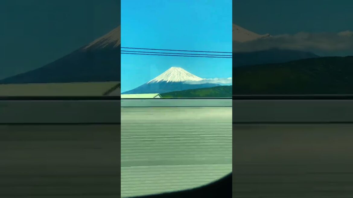 Watching Mt.Fuji San at its glory🗻🇯🇵 #mtfuji #japan #luckyday #Malayali #reels #travel