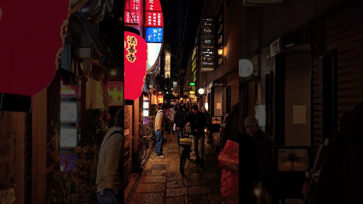 Osaka at night, Japan 🇯🇵 #shorts #travel #osaka #japan