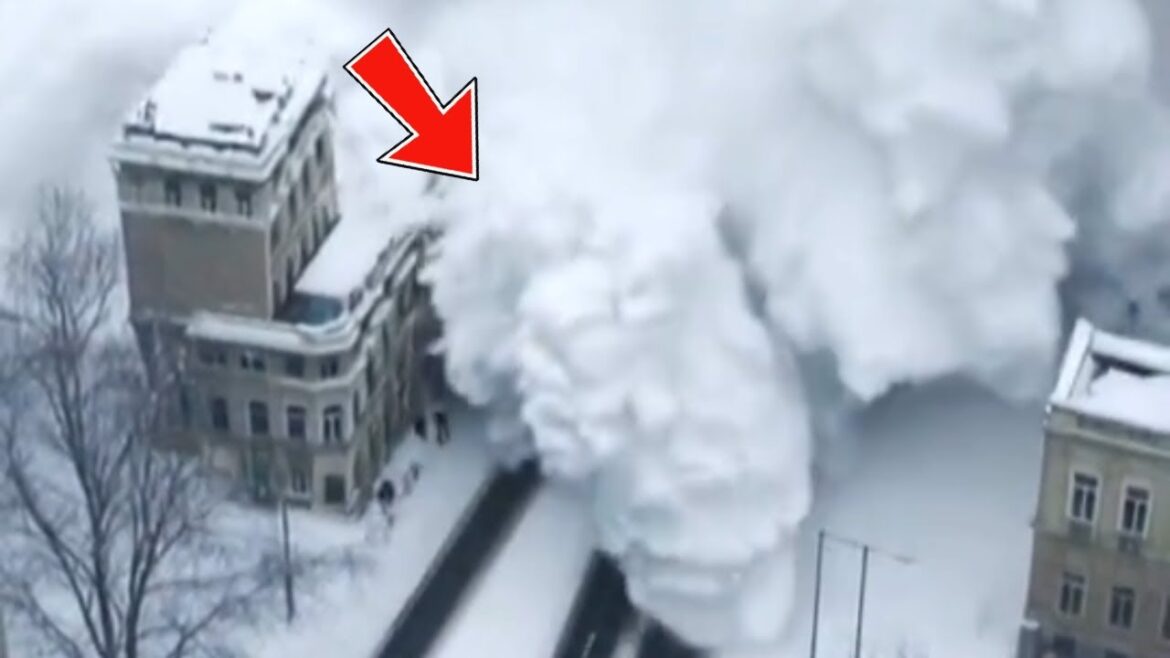 Japan snow chaos today! Peak of snowstorm hits Niigata, Japan