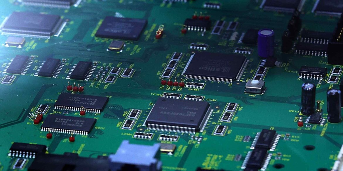 Half of Japan's new chip fabs still shy of mass production