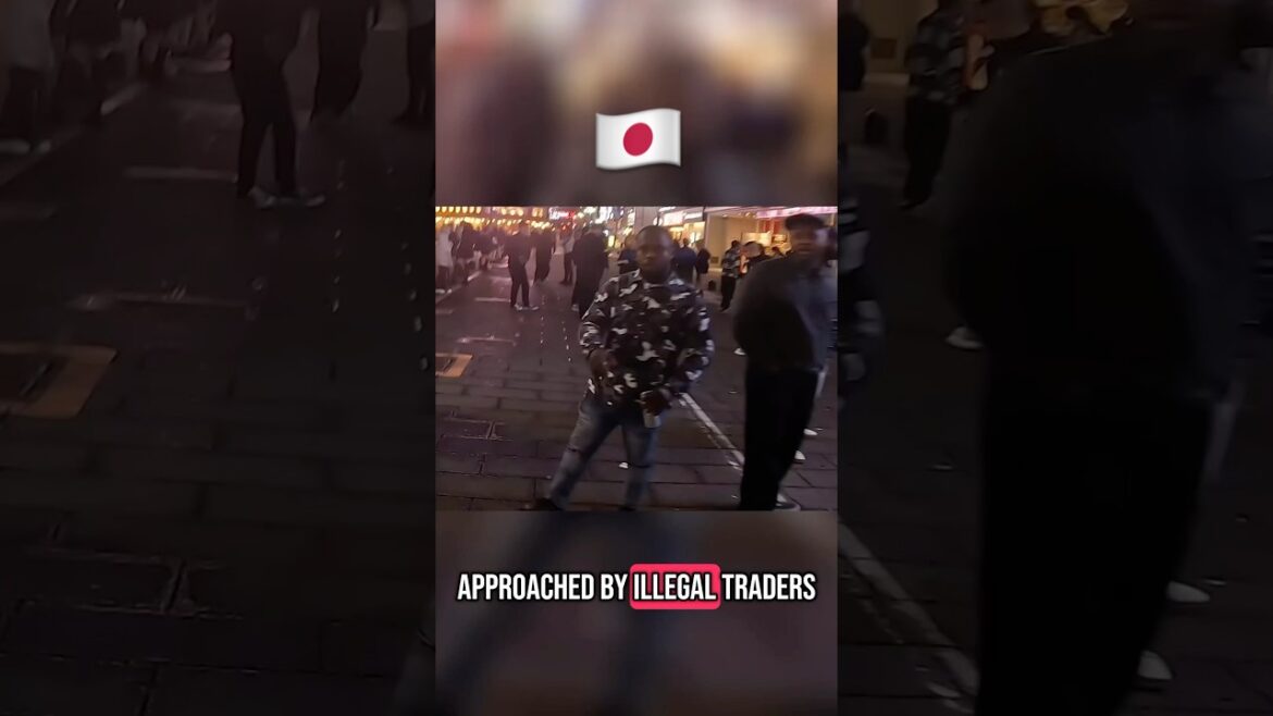 Proof that Tokyo changes after midnight. 👺🎌 #japan #tourism