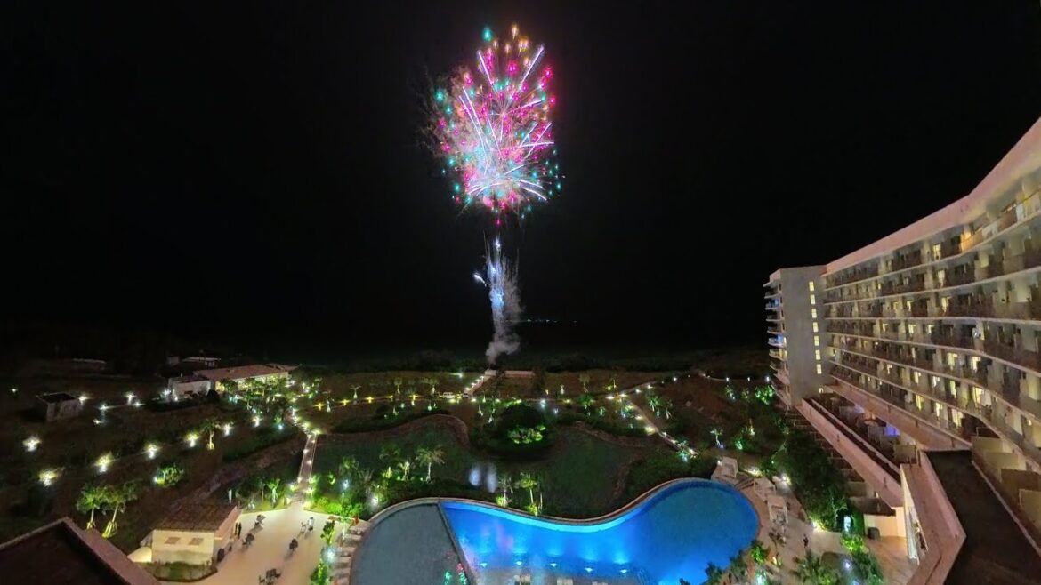 Hilton Okinawa Sesoko Resort - Fireworks Display 冲绳 濑底 希尔顿 度假酒店 - 花火 ヒルトン沖縄瀬底リゾート